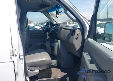 2013 Ford E-250 Commercial z USA, uszkodzony, nr VIN 1FTNS2EL0DDB15064